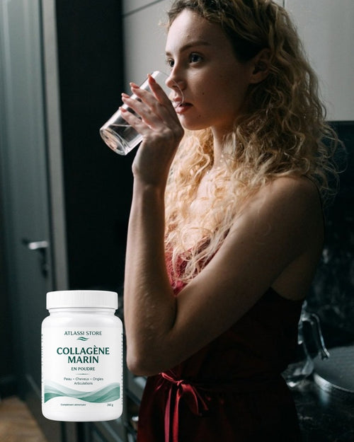 Femme buvant sa boisson au Collagène Marin en Poudre Atlassi Store